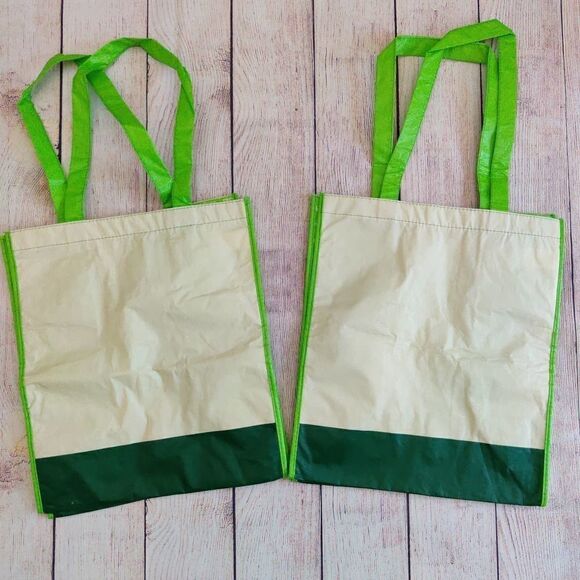 Lot of 2 Disney World of Color shopping totes - Picture 2 of 8